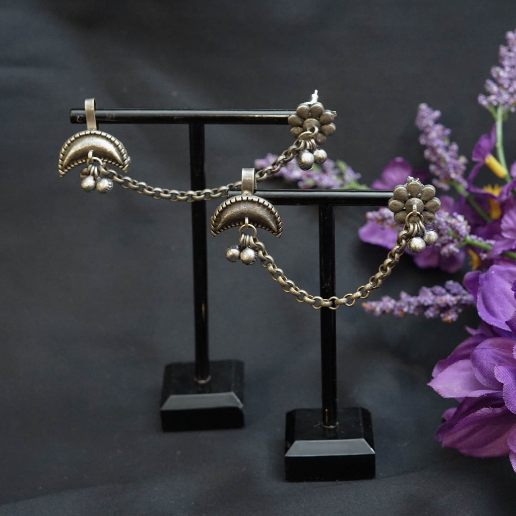 Chandraa Chain Ear Cuff