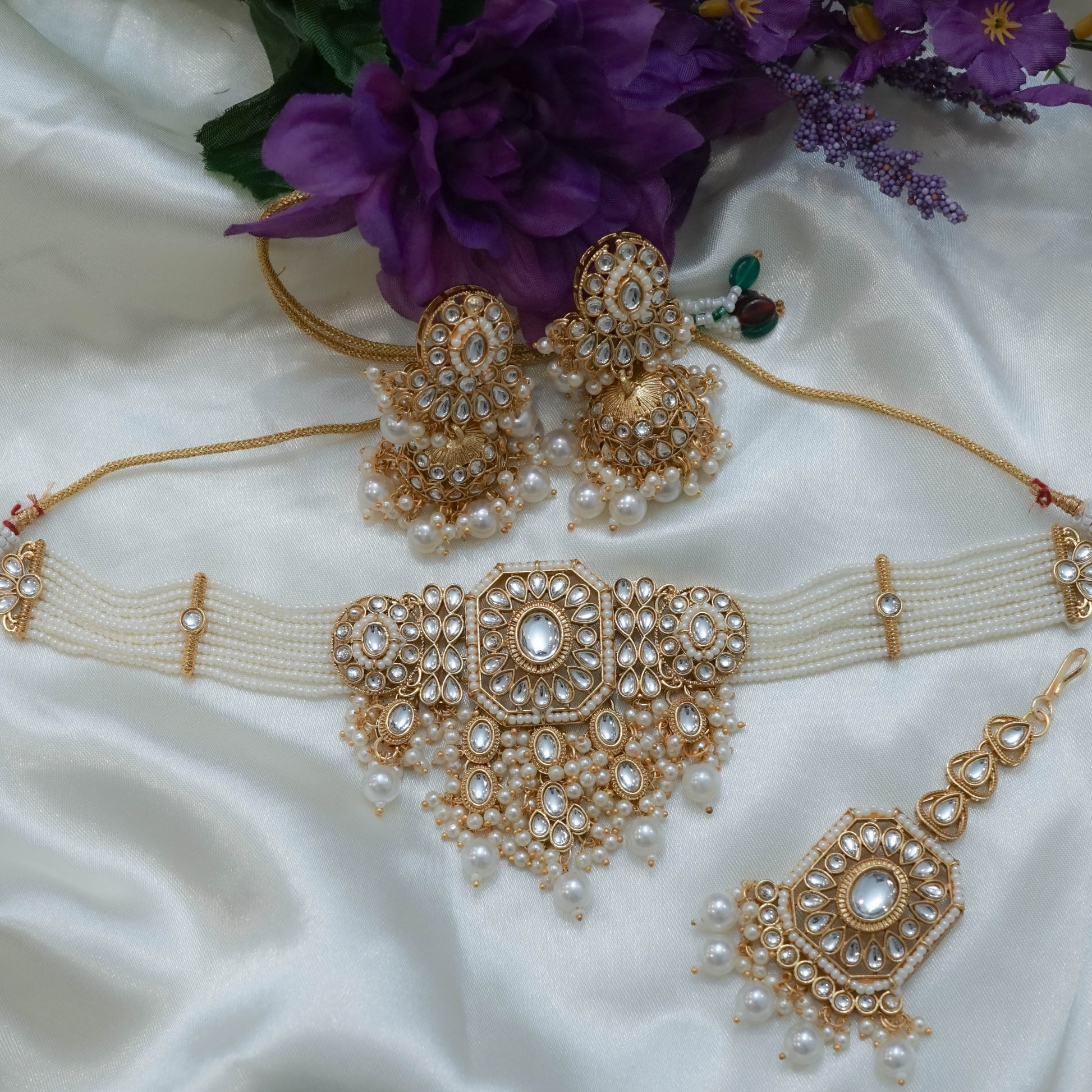 Majestic Pearl Choker Set