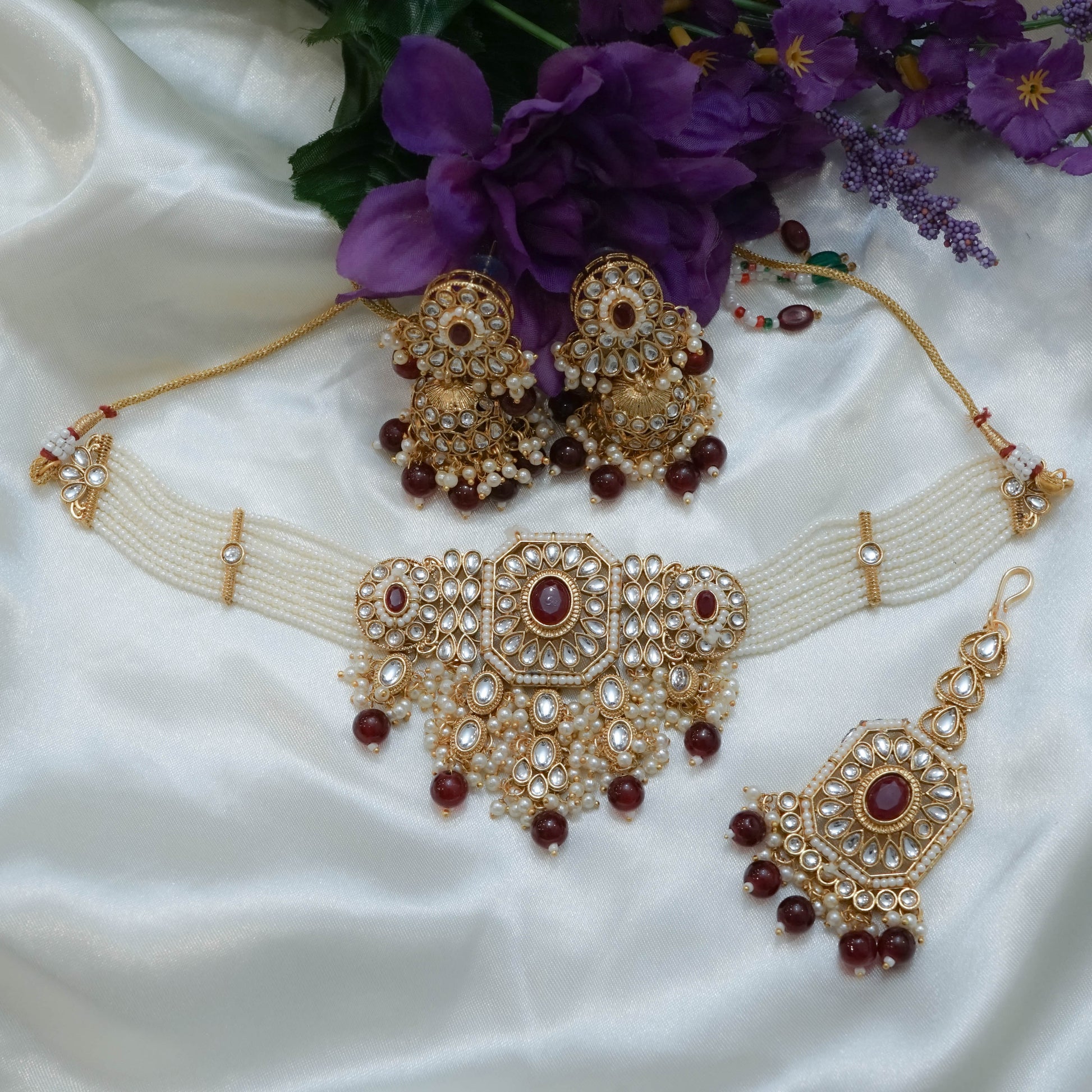 Majestic Pearl Choker Set