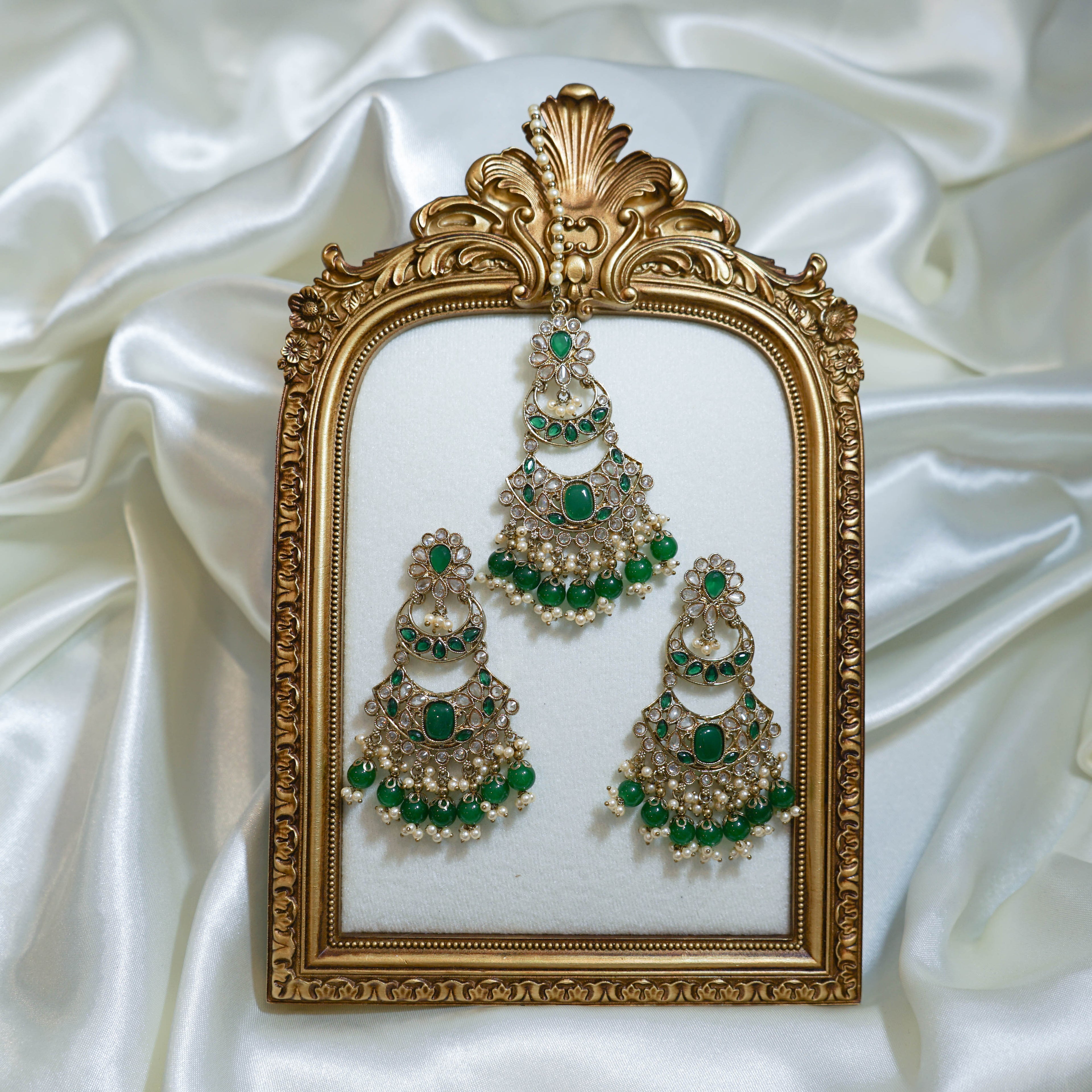 Stone Chandelier Tikka & Earrings