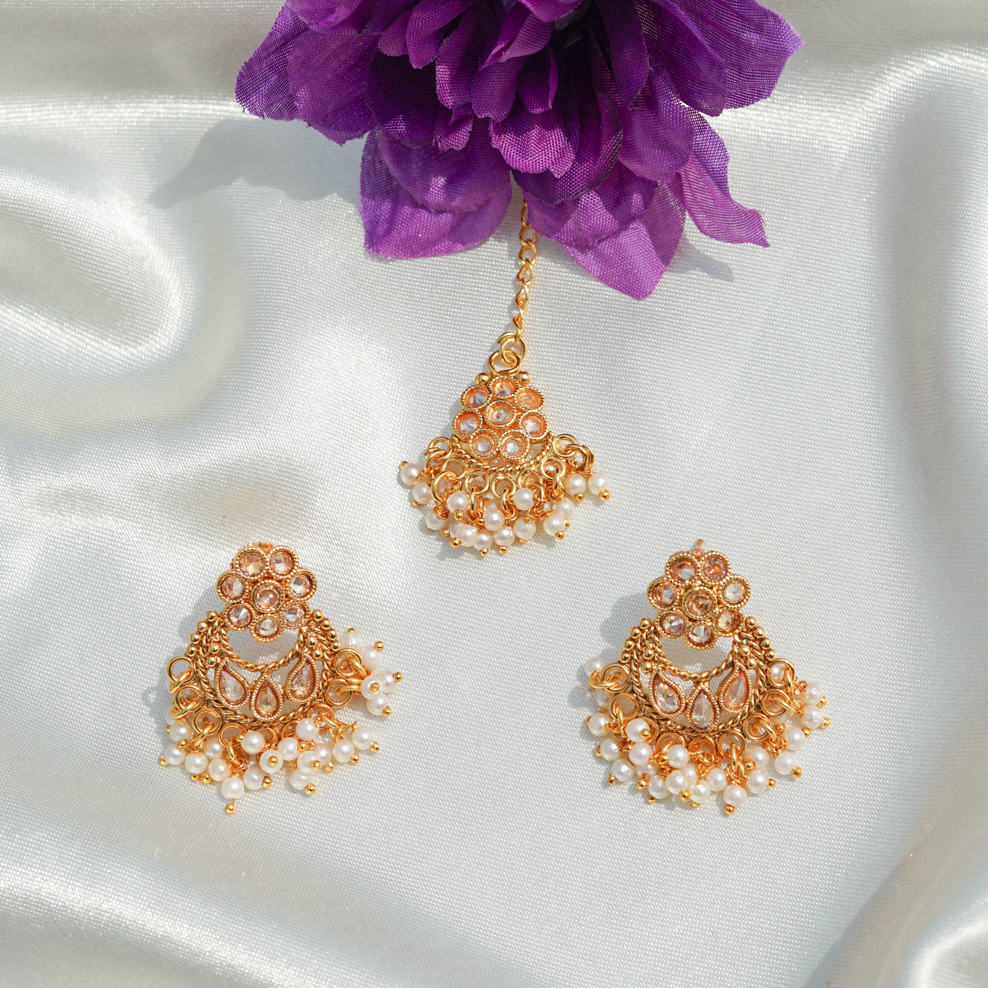 Dazzling Delicate Kundan Pearl Set