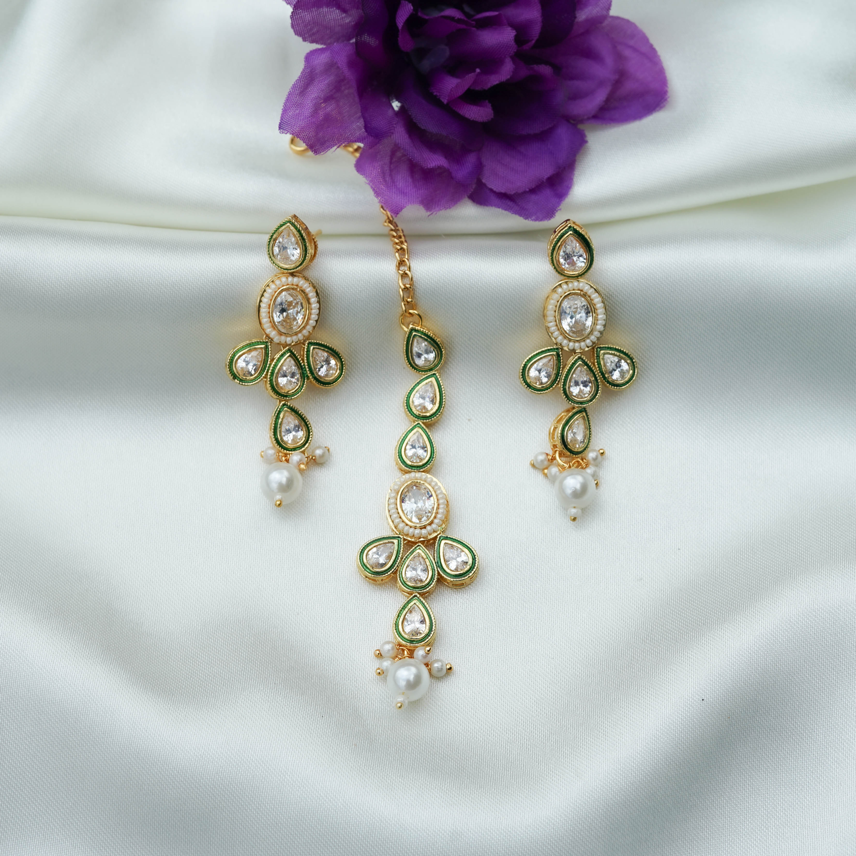 Moonlit Pearl Kundan Grace Set