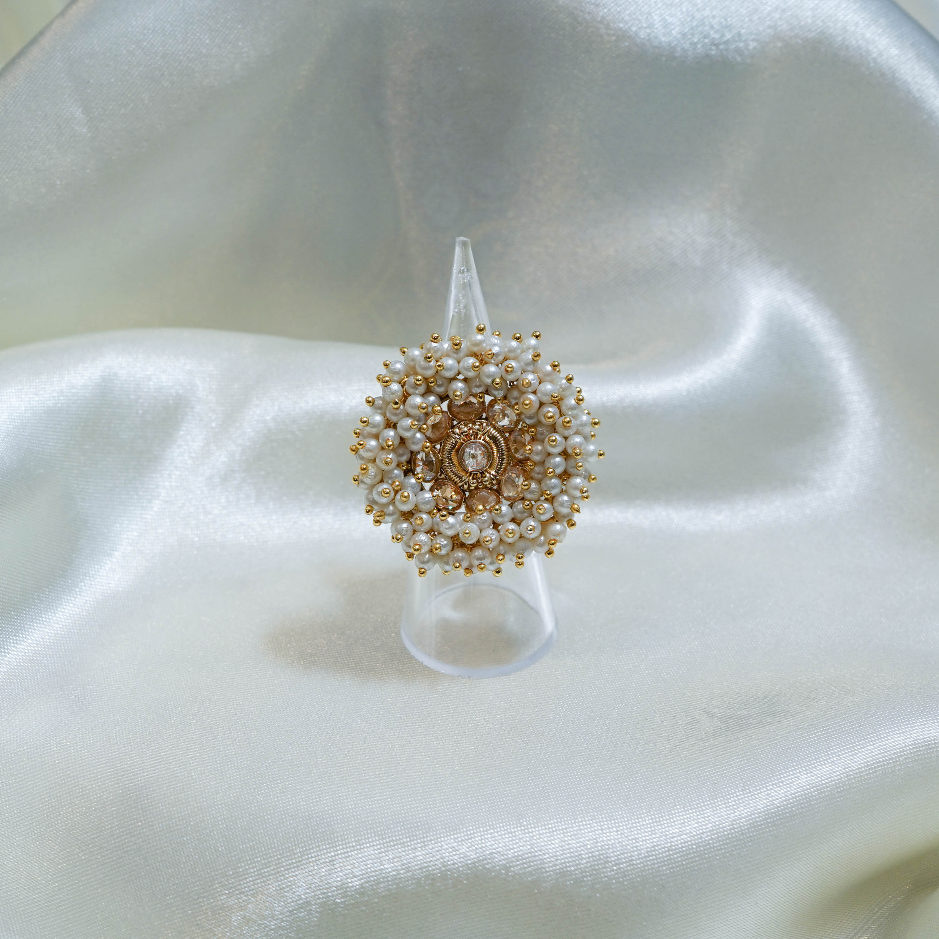 Floral pearl Statement Ring