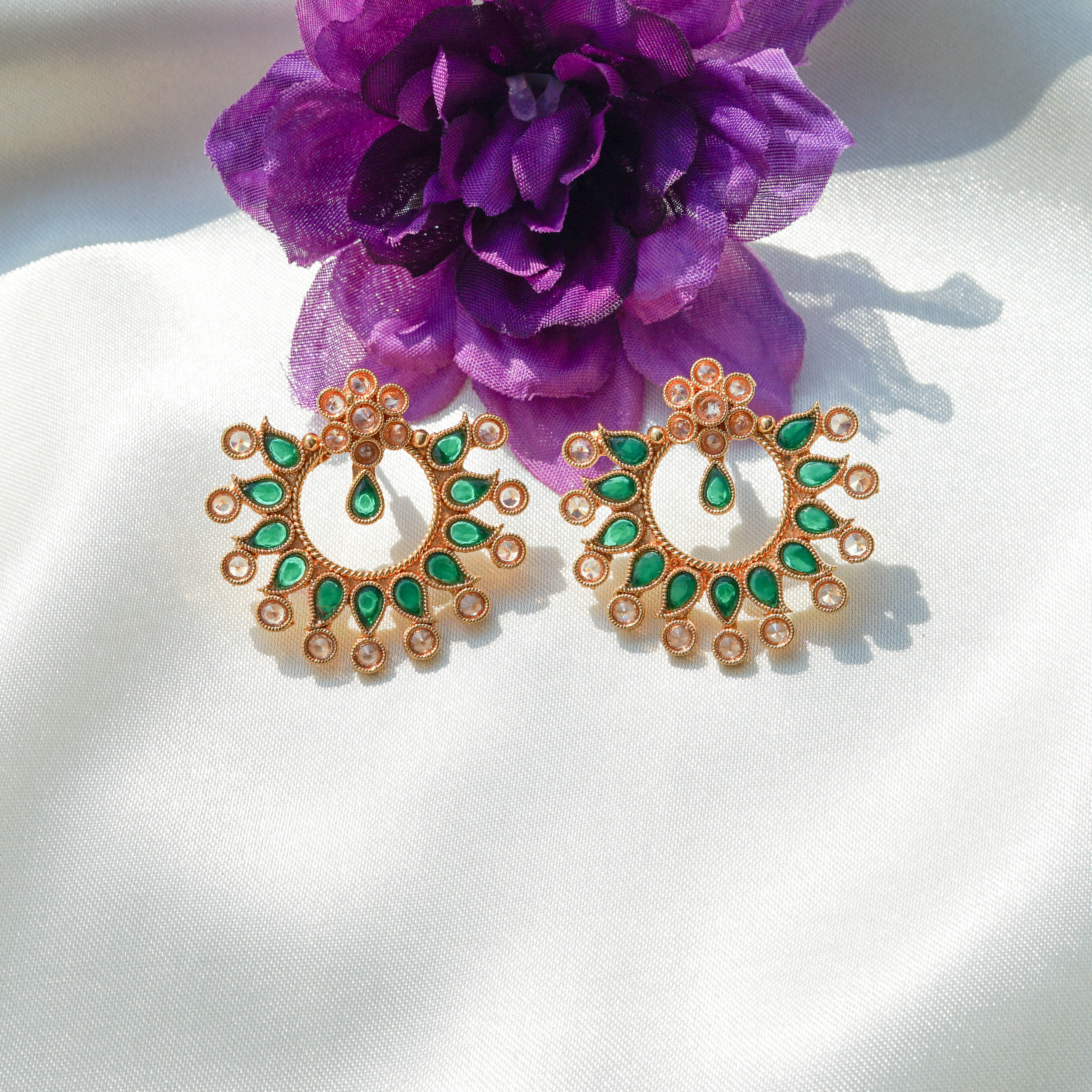 Keri Motif Green Kundan Set