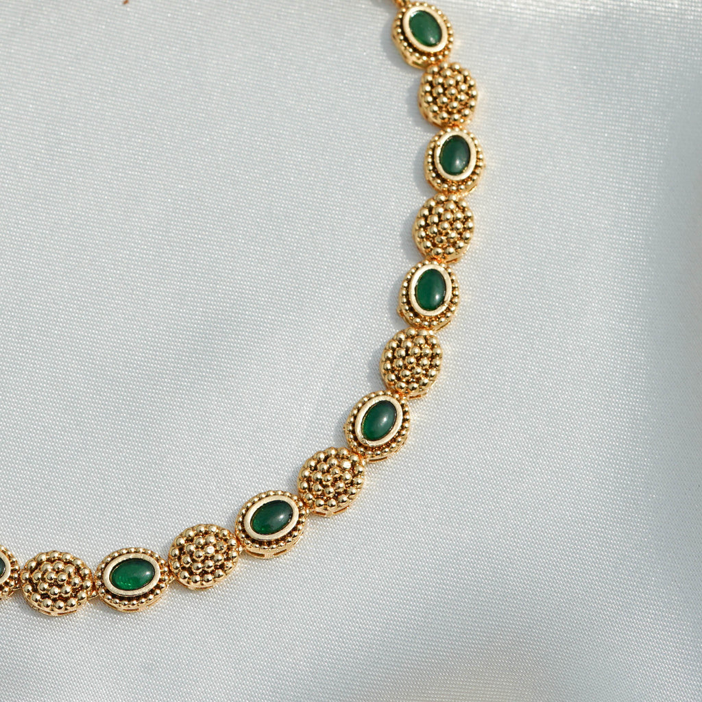 Timeless Green Oval Choker Set